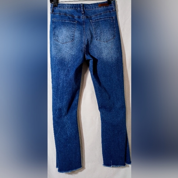 Articles of Society 70's Inspired Flare Leg Jeans - Picture 4 of 7